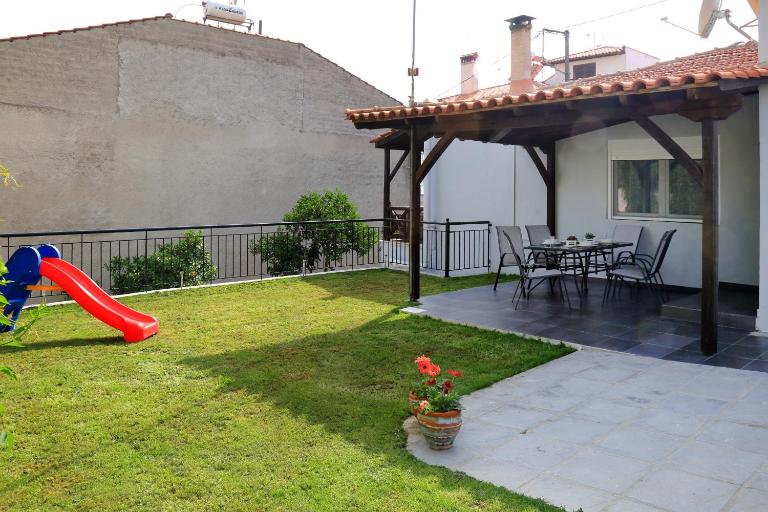 House Loana - Chambres d'hôtes Néos Marmarás
