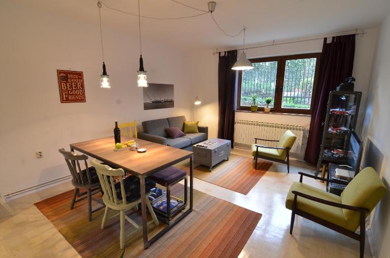 Embassy of Industry + free parking - B&B Sarajevo