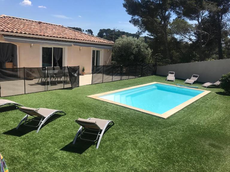 Villa B Ollioules avec piscine privée - Chambres d'hôtes Ollioules