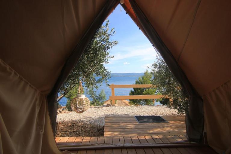 Camping Aloa - B&B Bol