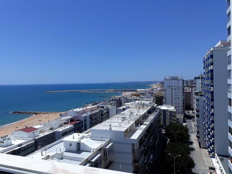 Torre Azul 11 Vista Panoramica - B&B Quarteira