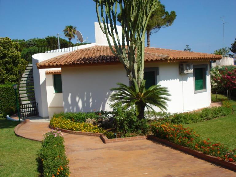 Villa La Bussola - Ferienwohnung Fontane Bianche