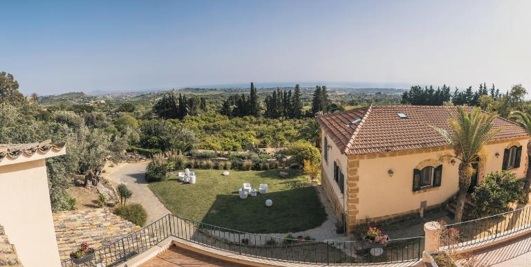 Villa La Lumia B&B Suites & Apartments - Bed and Breakfast Agrigento