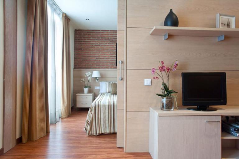 Serennia Cest Apartamentos Arc de Triomf - B&B Barcellona