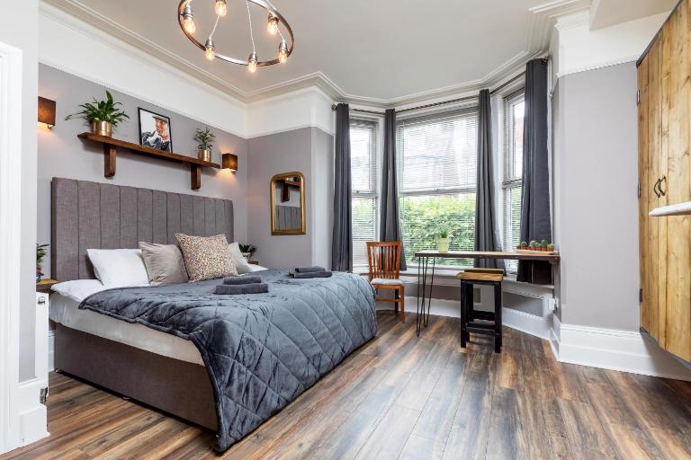 Accudo House Boutique Holiday Suites - B&B Portsmouth