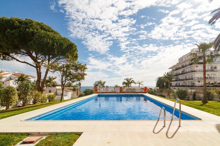 Carabeo II 5 Apartments Casasol - B&B Nerja