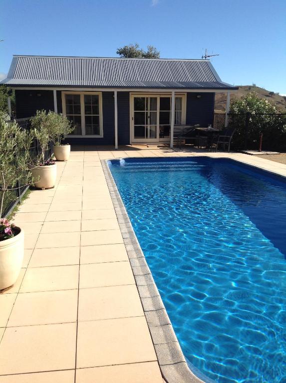 Amazing Views Pet Friendly Bed and Breakfast - B&B Yass
