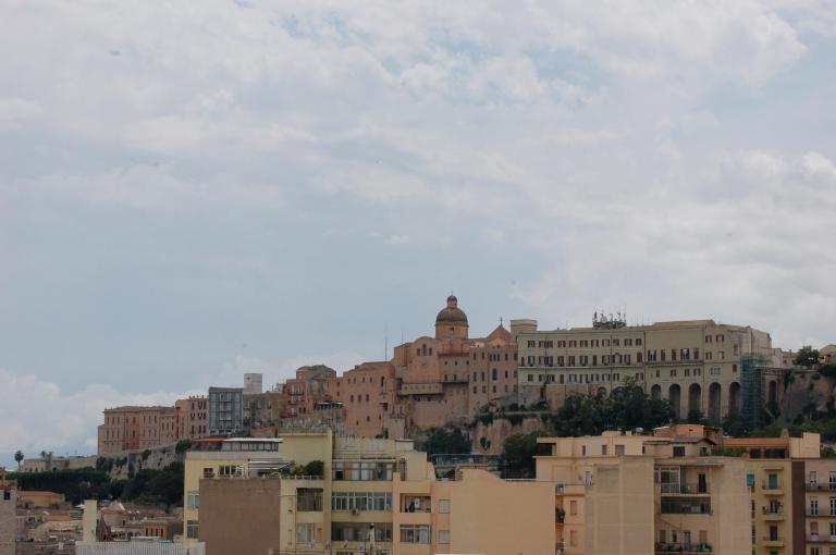 Manzoni Suite - Ferienwohnung Cagliari
