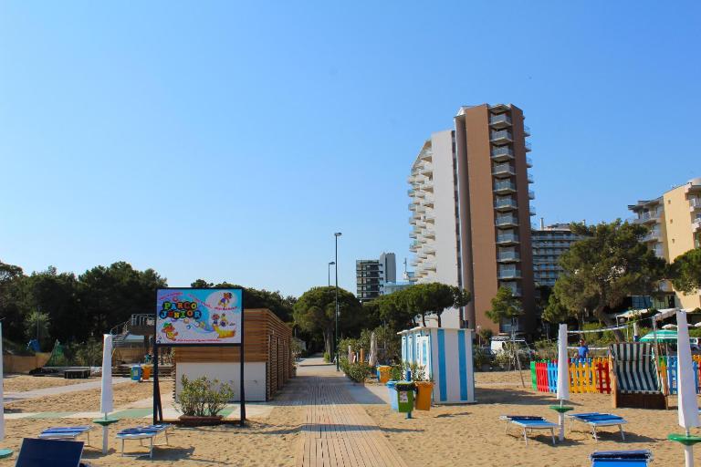 Bianco e Nero - B&B Lignano Sabbiadoro