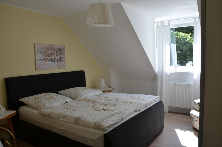 Moni's Ferienwohnung - B&B Bad Bertrich