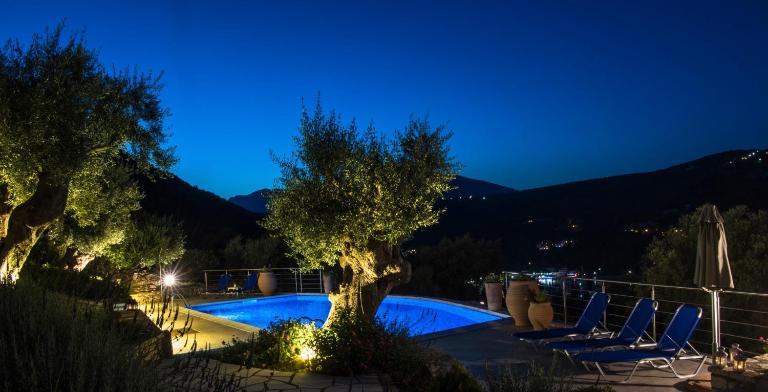 Villas Amantea- four villas with big pool and infinity pool - B&B Syvota