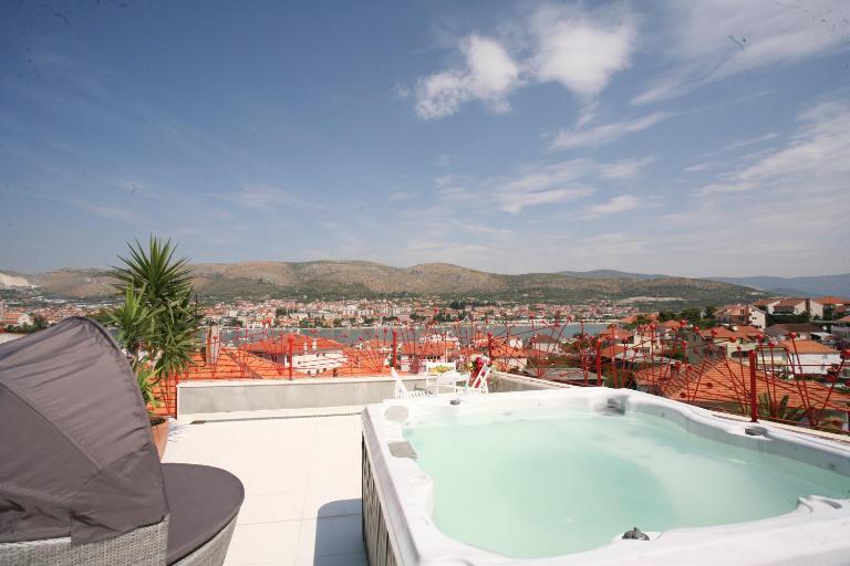 Domus Apartments - Ferienwohnung Trogir