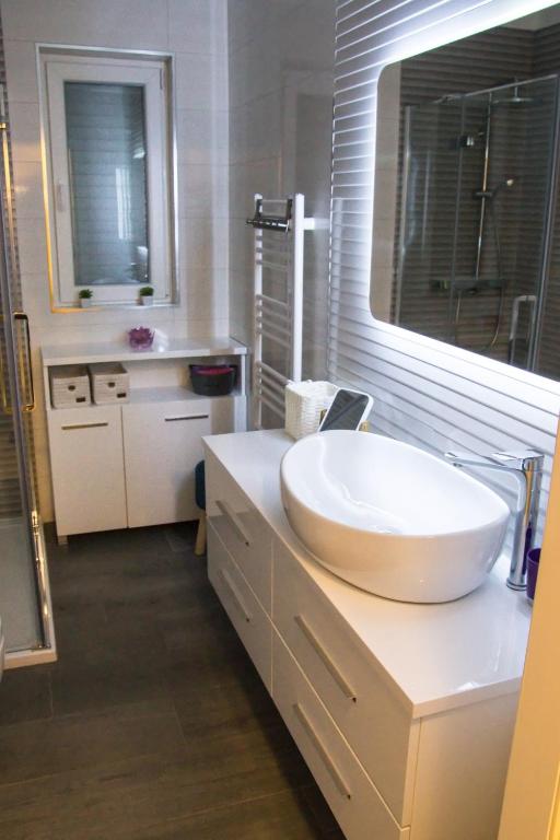 Apartment Lambasa - Ferienwohnung Vodice