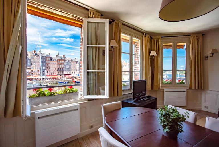 Appartement Vieux Bassin - Bed and Breakfast Honfleur