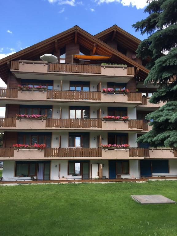 St Martin Apartments - B&B Täsch