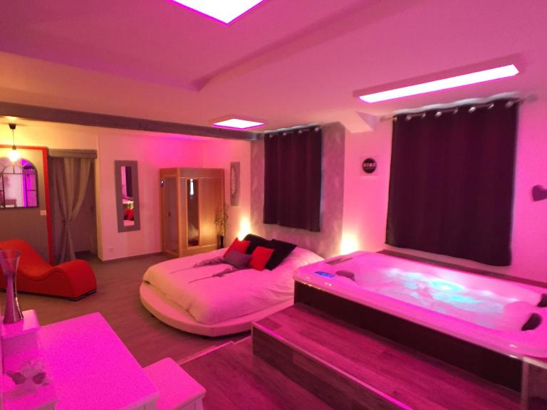 Suite Cupidon- Domaine des trois châteaux - B&B Moisenay