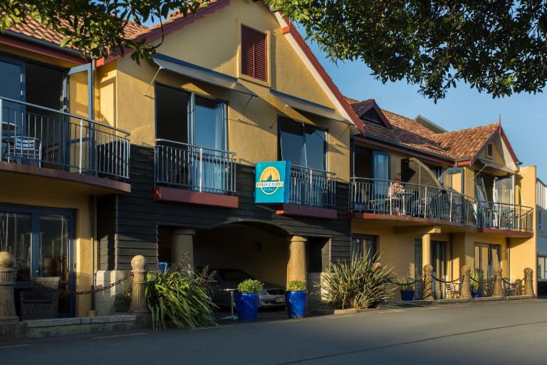 Harbourside Lodge - B&B Nelson