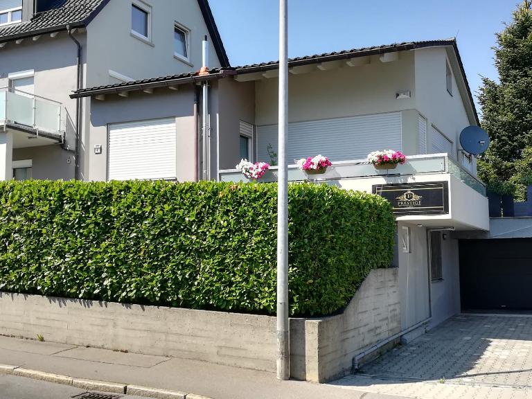 Deluxe Apartment mit Terrasse Prestige 2 - Chambres d'hôtes Friedrichshafen