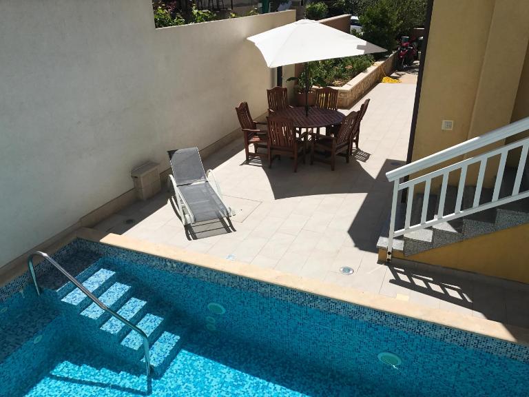 Apartments Ana - B&B Stari Grad