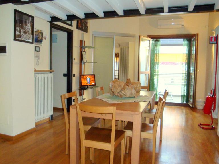 Central Bed - Ferienwohnung Bergamo
