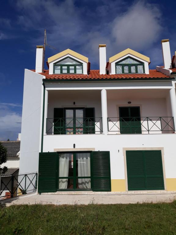 ZéLétte Beach House - B&B São Bernardino