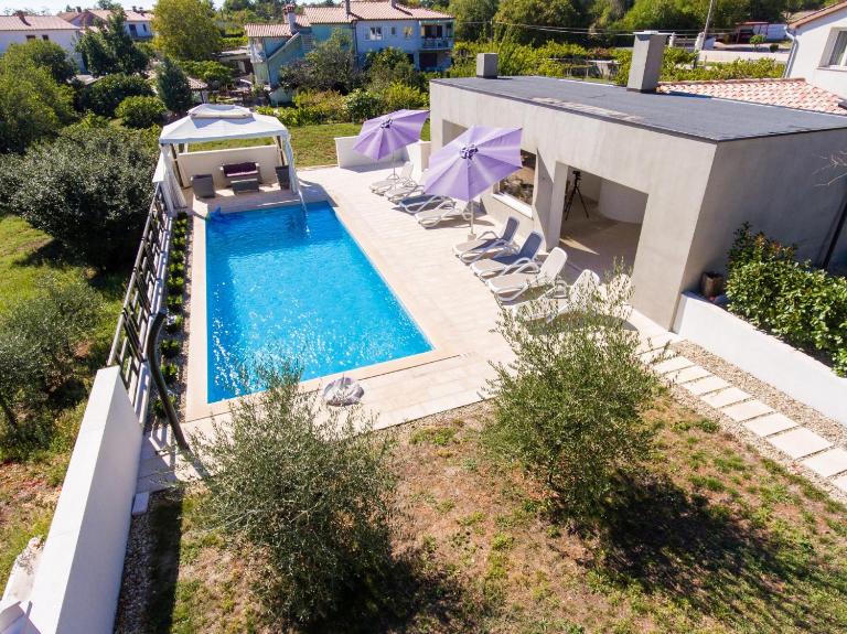 Holiday Home Sanchi by 22Estates - Bed and Breakfast Labin