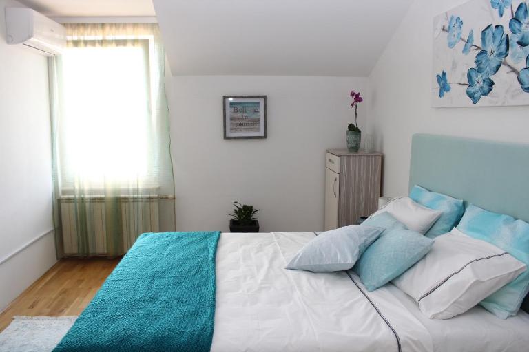 Olad Riverview Townhouse - Bed and Breakfast Sarajevo
