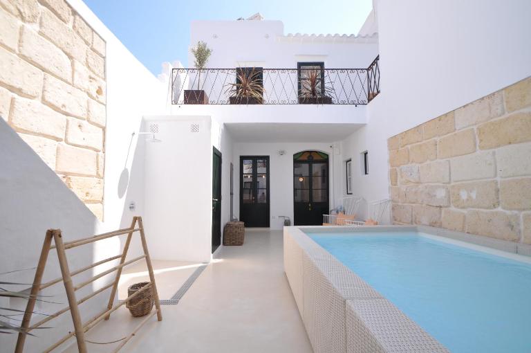 LLONGA'S Hostel - B&B Ciutadella