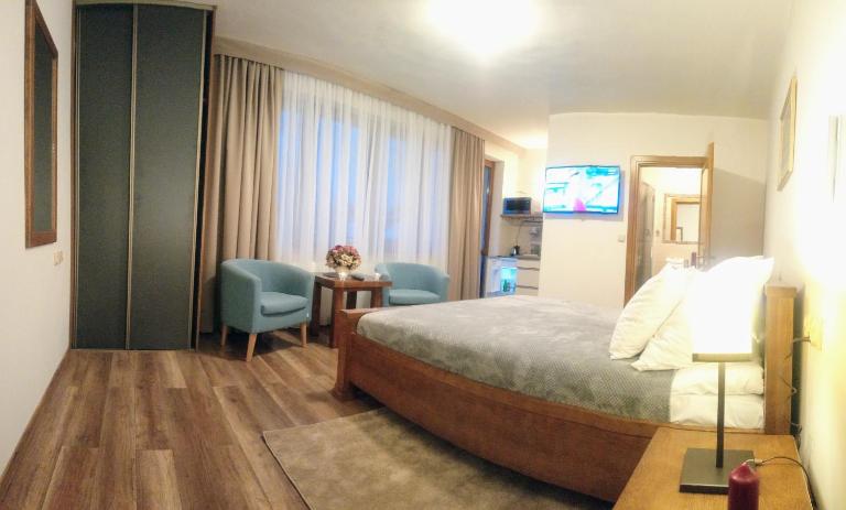 Pokoje w CENTRUM "CICHA" - B&B Zakopane