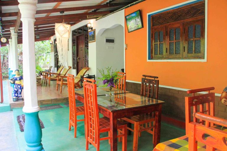 Senura Home Stay - Bed and Breakfast Sigiriya