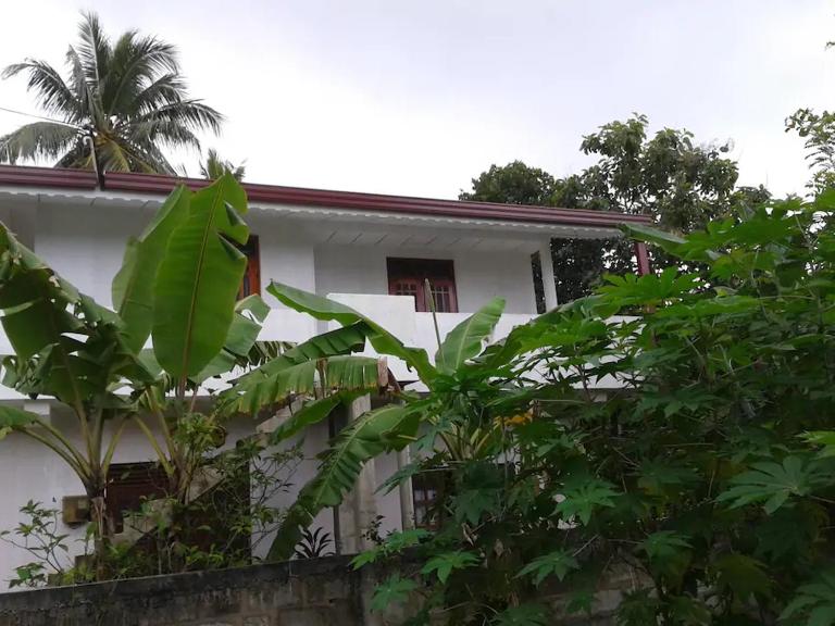 Ishitha Homestay - Ferienwohnung Tangalla