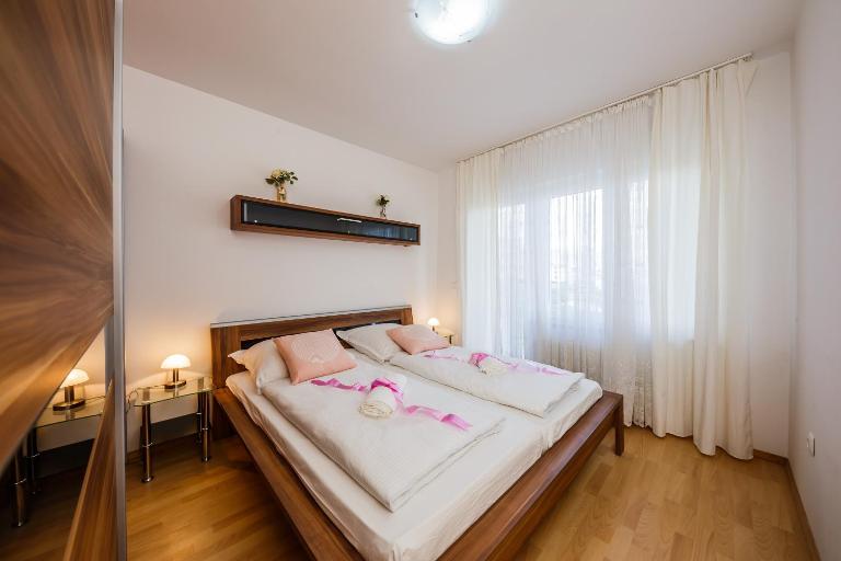 Apartman Lucija - Ferienwohnung Kutleše