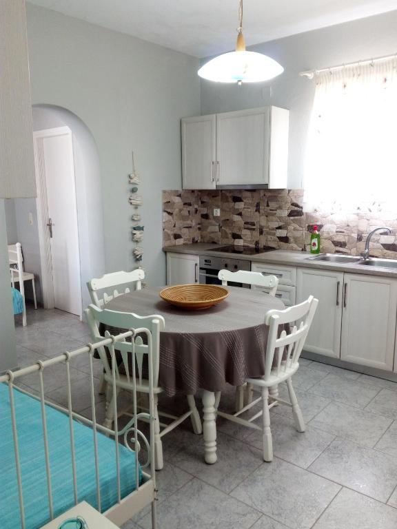 Myconian Cottage - Chambres d'hôtes Áno Merá