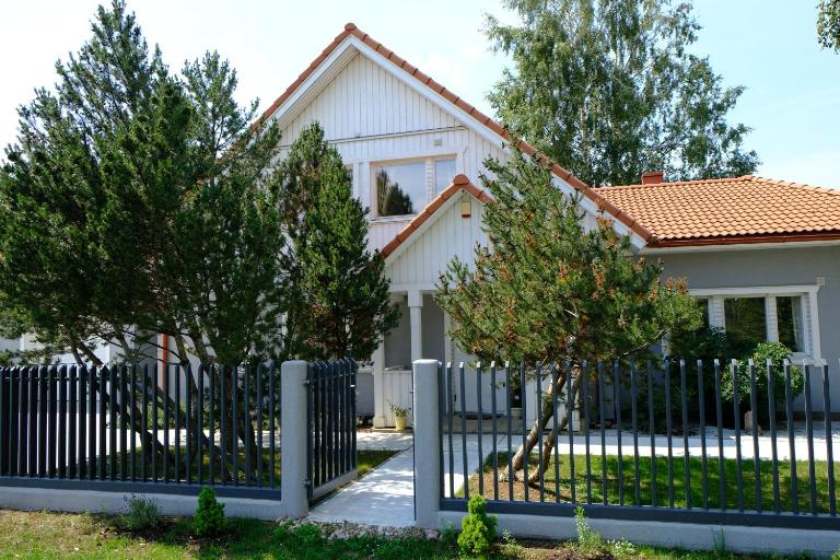 Geltondvaris - B&B Palanga
