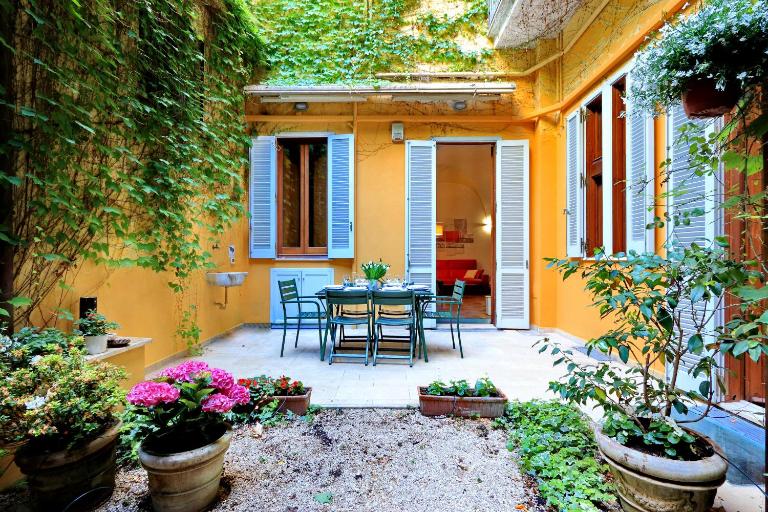 ROMAC Coronari with gym, sauna and garden - B&B Roma