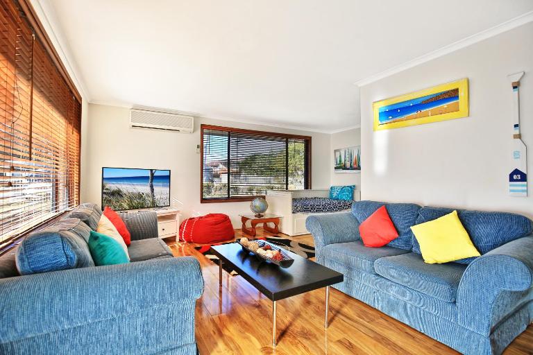 Sandy Toes Beach House Jervis Bay - 2min to Beach - B&B Callala Beach