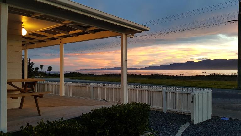 K'orca Cottage by the Sea - B&B Kaikoura
