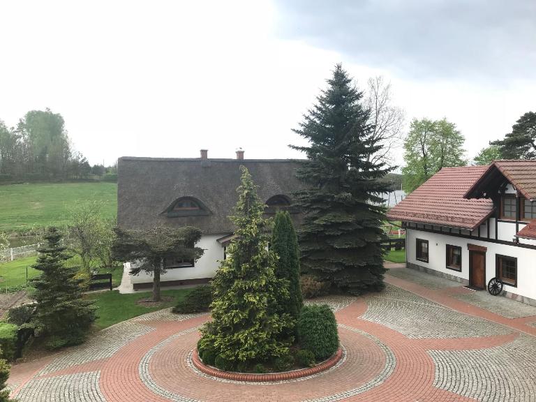 Gościniec Boruja - Bed and Breakfast Bytów