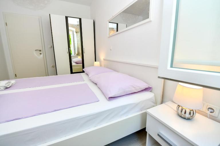 Mila Apartment - B&B Sinj