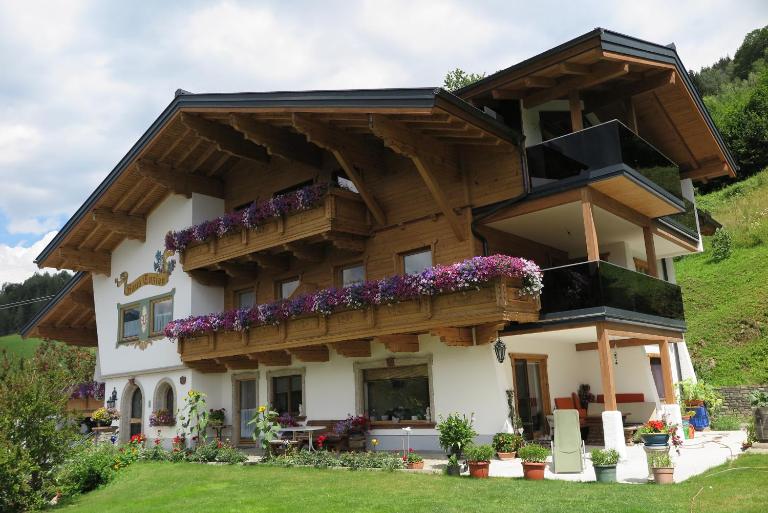Haus Enzian - Bed and Breakfast Sankt Johann im Pongau