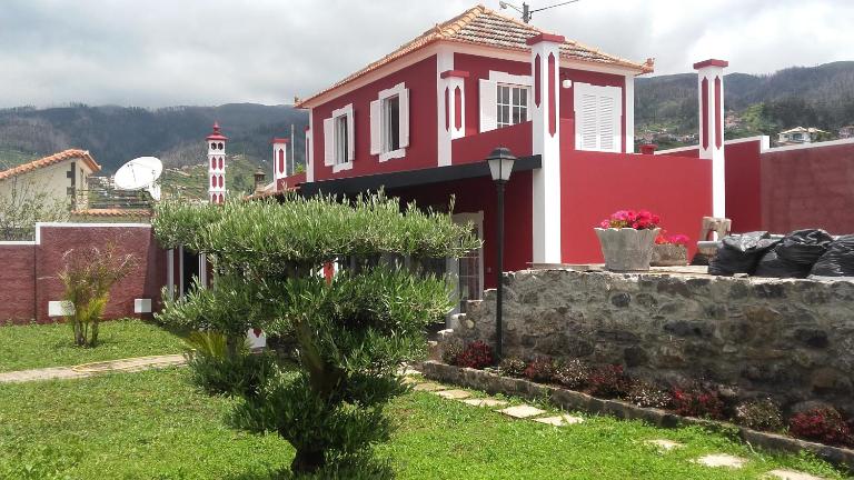 the old school - Chambres d'hôtes Calheta