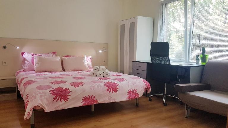 Malavi top center studio Ruse! Comfort&clean! - B&B Rousse