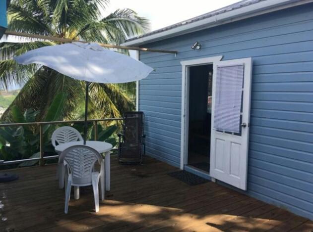 Cosy Hut 2 - B&B St. George's