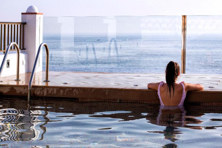 Duplex Penthouse with Swimming Pool - Ferienwohnung La Herradura