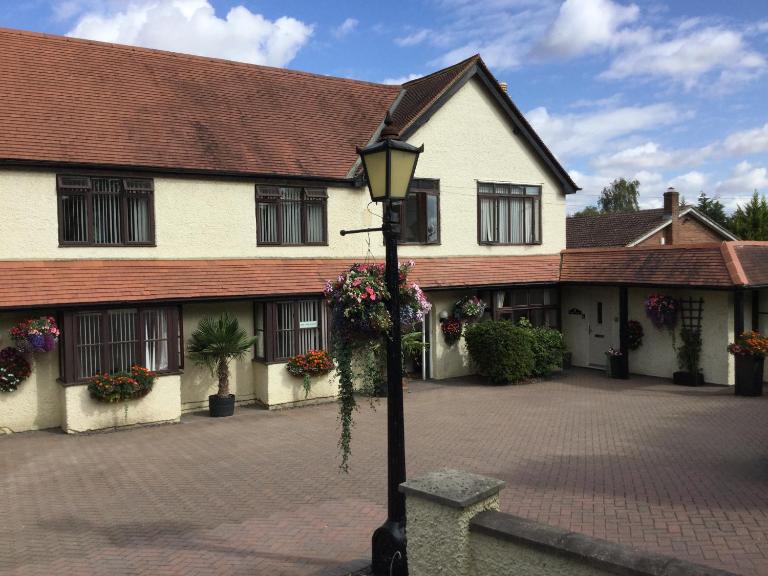 High Hedges Apartment B - B&B Oxford