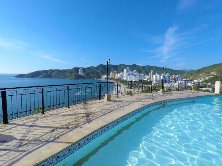 Edificio El Peñon del Rodadero Apartamento Playa Rodadero - B&B Santa Marta
