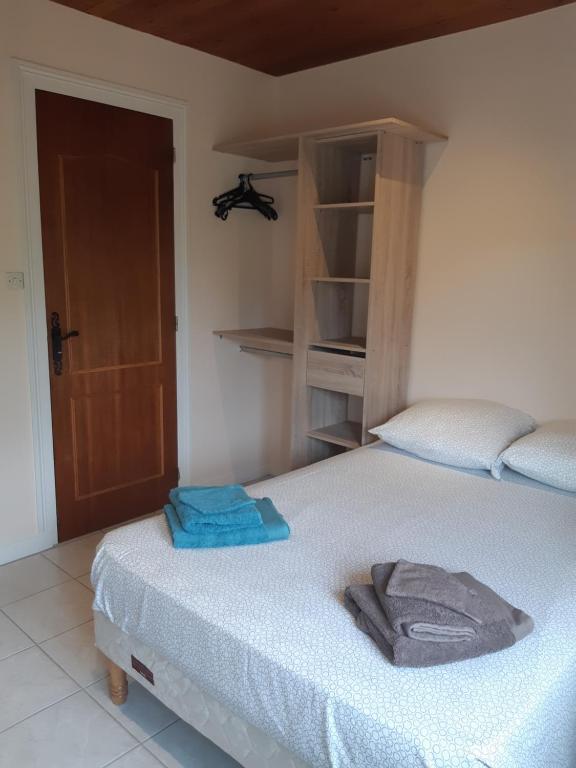 L'Abri d'Emilie - Chambre d'hôtes - B&B Saint-Xandre