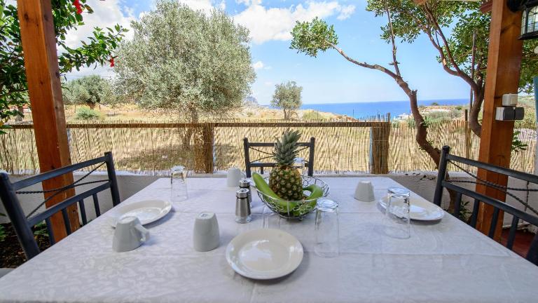 Stegna Paradise View - Bed and Breakfast Archángelos