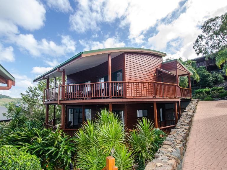 Casuarina Cove 1 on Hamilton Island by HamoRent - Chambres d'hôtes Hamilton Island