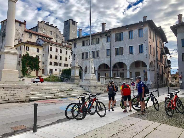 Residenza Letizia - Chambres d'hôtes Nemeggio